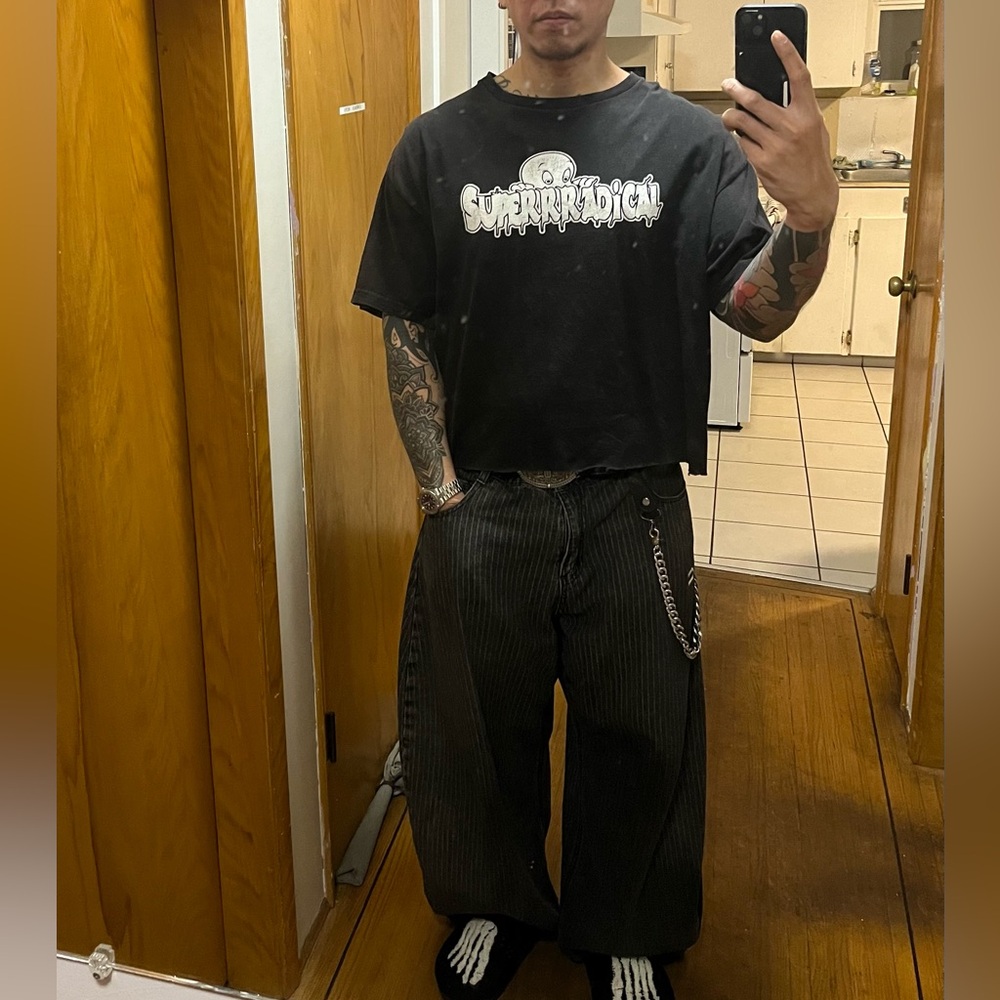Black cropped tee Superradical